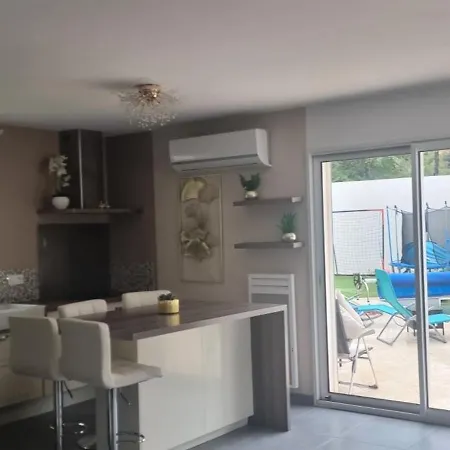 Piscine Jacuzzi 4 Montpellier *