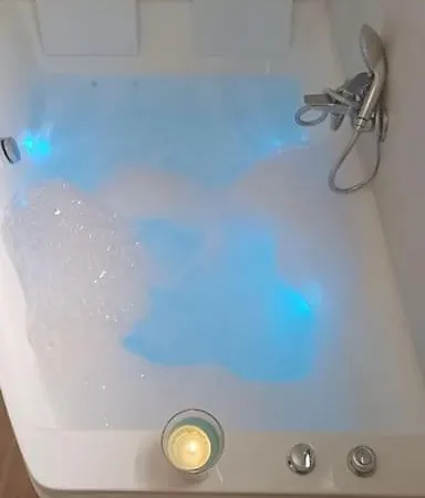 Piscine Jacuzzi Montpellier