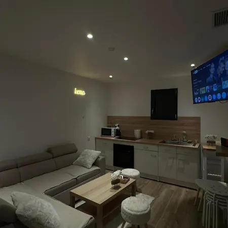 Villa Piscine Jacuzzi Montpellier *